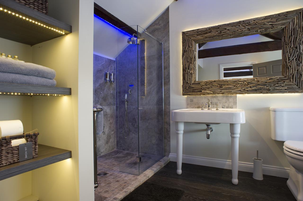 Shore Hotel Port Saint Mary Екстер'єр фото